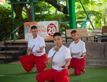 เสธ.แก้ว ปธ.กมธ.การท่องเที่ยวฯ ชื่นชมจัดสอนโชน นาฏศิลป์ ฟรี