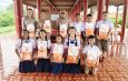 สุพรรณบุรี   นายอำเภอบางปลาม้ามอบทีวีข้าวสารให้โรงเรียน