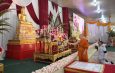 สมเด็จพระกนิษฐาธิราชเจ้า กรมสมเด็จพระเทพรัตนราชสุดาฯ สยามบรมราชกุมารี ทรงพระกรุณาโปรดพระราชทานผ้าไตร ในพิธีบำเพ็ญกุศลทักษิณานุปทาน